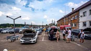 Від 4 до 36 тис. грн: які автомобільні номерні знаки купують на Львівщині