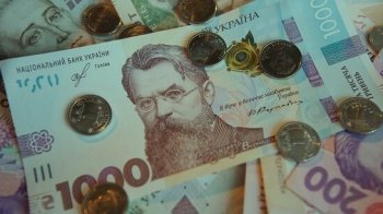 З 1 жовтня піднімуть пенсії: кому та на скільки