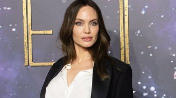 Голлівудська акторка Анджеліна Джолі приїхала у Львів (відео)