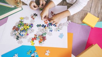 У Львові передчасно народжені діти зберуть найбільший пазл України