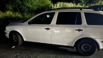 Батько з сином намагались ввезти автівки для власного вжитку під виглядом «гуманітарки»