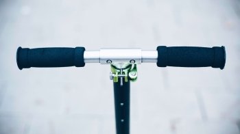 У Львові не розминулися два самокати — один з водіїв потрапив до лікарні