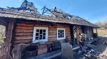 Під час пожежі в музеї на Львівщині згоріли ікони австрійського періоду та взуття працівників нафтового заводу Австро-Угорщини