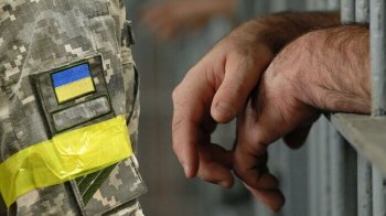 Хмельницький міськрайонний суд  задовольнив усі 50 клопотань про звільнення засуджених від відбування покарання для проходження військової служби