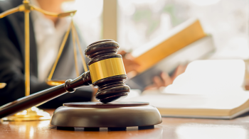 Львівський суд покарав рецидивіста з Маріуполя за крадіжку акумуляторів із трьох електросамокатів