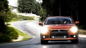 З 1 травня в Україні набуває чинності «літня» редакція ПДР: що зміниться