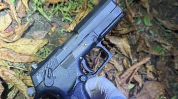 У центрі Львова чоловік стріляв із травматичної зброї під час бійки