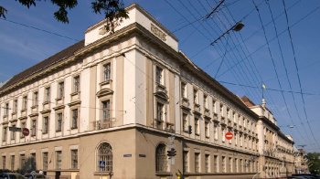 “Укрпошта” не знайшла орендаря для приміщення у центрі Львова площею понад 3000 м²