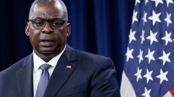 Госпіталізація глави Пентагону та зниження цін на нафту: огляд політичних подій у світі та Україні