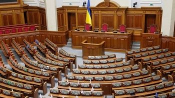 На найближчому засіданні Верховна Рада продовжить строк дії воєнного стану — нардеп Железняк