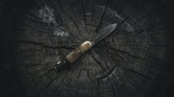 Суперечка переросла у вбивство: жителю Дрогобиччини, який перерізав горло пенсіонеру, повідомили про підозру