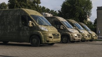 "1000 автомобілів свободи": SoftServe придбає 29 автомобілів швидкої допомоги для захисників