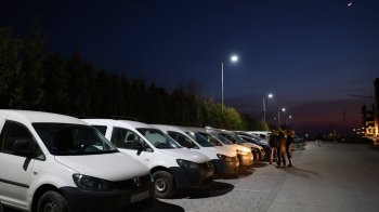 На Львівщині латвійські благодійники передали 43 авто для військових