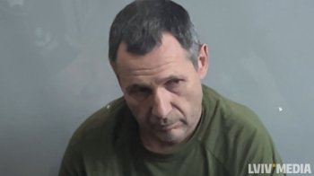 Підозрюваному у вбивстві Парубія повідомили про підозру у держзраді