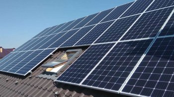 Українці зможуть заробляти на виробленій сонячними панелями електроенергії: як це відбуватиметься