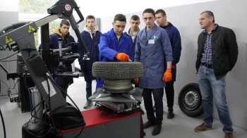 У Турці навчатимуть на слюсарів з ремонту колісних транспортних засобів