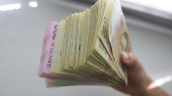 Суд стягнув з транспортних компаній понад мільйон гривень боргу на користь Львівської міськради