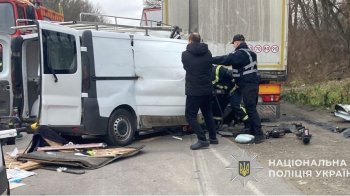 У Городку внаслідок важкої ДТП загинула жінка і постраждала 7-річна дитина