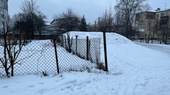 Землю під паркінг у Бродах продали за мільйон гривень