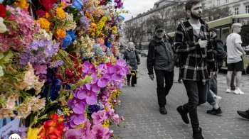 У центрі Львова відкрили "Стіну пам'яті", щоб вшанувати загиблих у війні українців (фото)