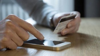 Арештований росіянин у Львові з в’язниці видурював гроші