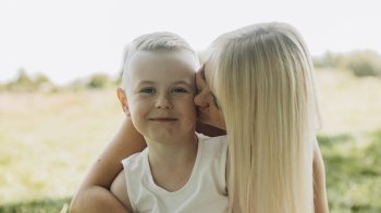 День, коли донати подвоюються: небайдужих закликають допомогти врятувати хлопчика з Бродів