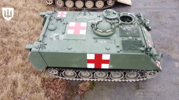 До України прибули бронетранспортери для евакуації поранених з поля бою