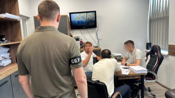 Керівника «Рембуду» та двох чиновниць ЛМР підозрюють у розкраданні грошей на ремонті зруйнованих будинків