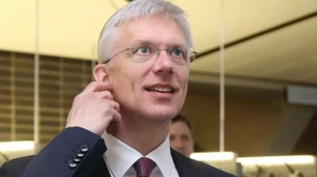 «Щоб підтвердити непохитну підтримку»: до України прибув прем'єр-міністр Латвії