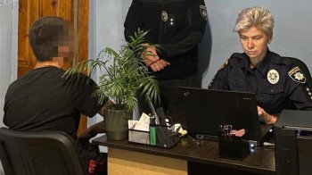 Обіцяв купити продукти, але витратив гроші з чужої картки: у Львові судитимуть шахрая