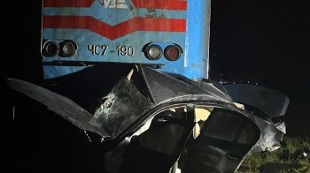 ДТП між легковиком та локомотивом:  поліцейські повідомили водію BMW про підозру
