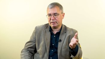 На політику в Україні впливати можуть лише громадяни