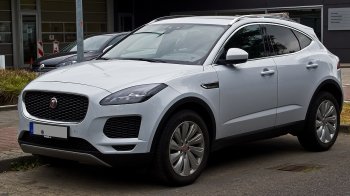 Вчинив ДТП і втік: у Львові судили водія Jaguar