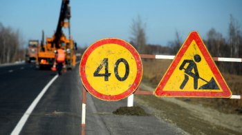 Скандальний підрядник отримав другий мільйонний контракт на ремонт дороги поблизу Львова