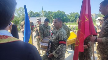 Серце воїна не витримало навантаження: на Львівщині провели в останню путь захисника