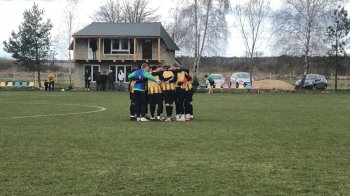 На Золочівщині футболісти зібрали майже 100 тисяч для ЗСУ