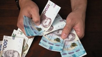 Допомога для постраждалих від війни: як отримати кошти і не потрапити на гачок шахраїв