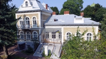 У Львові завершують ремонт даху музею Михайла Грушевського за 4 млн грн