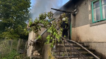 На Золочівщині 57-річний чоловік загинув під час пожежі у власному будинку