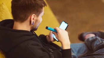 В Україні з 11 липня заборонять паління електронних сигарет