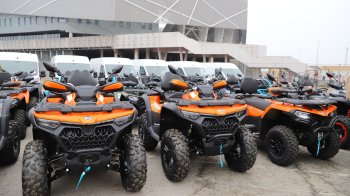 Львівщина передала військовим на передову транспорту на 30 млн грн