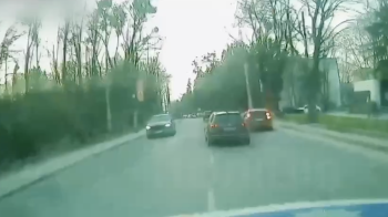 У Львові 31-річний водій під час оформлення адмінпротоколу почав втікати від поліцейських