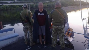 Прикордонники затримали іноземця, який переплив річку заради побачення з українкою