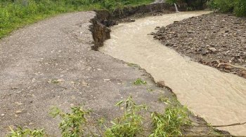 Ситуація на дорогах Львівщини, постраждалих через негоду