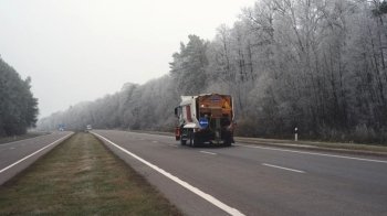 Підготовка доріг до зими та обмеження споживання електроенергії для бізнесу: головні новини Львівщини за 20 жовтня 