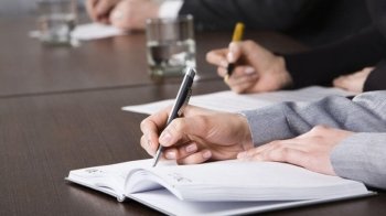 "Львівгаз збут" більше не прийматиме побутових споживачів природного газу у своїх відділеннях: куди звертатися