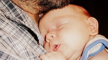 Двотижневу декретну відпустку тепер можуть брати чоловіки