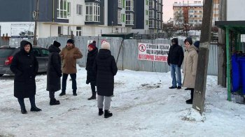 Мешканці новобудови цілодобово чергують аби “Львівобленерго” не відімкнув світло через борги забудовника
