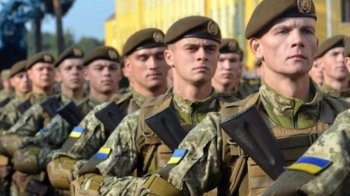 Офіційно: чоловіків від 18 до 60 років не випускатимуть з України