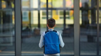 У Львові оштрафували жінку, чия дитина рік не ходила до школи